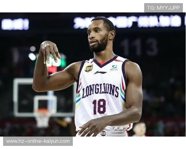 上海久事外援弗格首节独得20分,球队早早确立领先优势