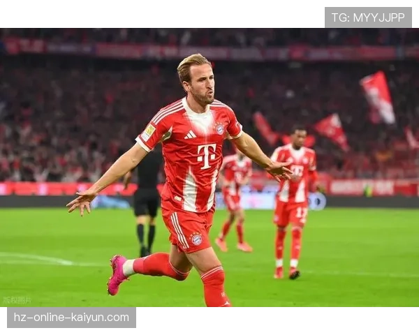 官方数据：凯恩是本赛季接边路传中头球破门最多的球员（7次）